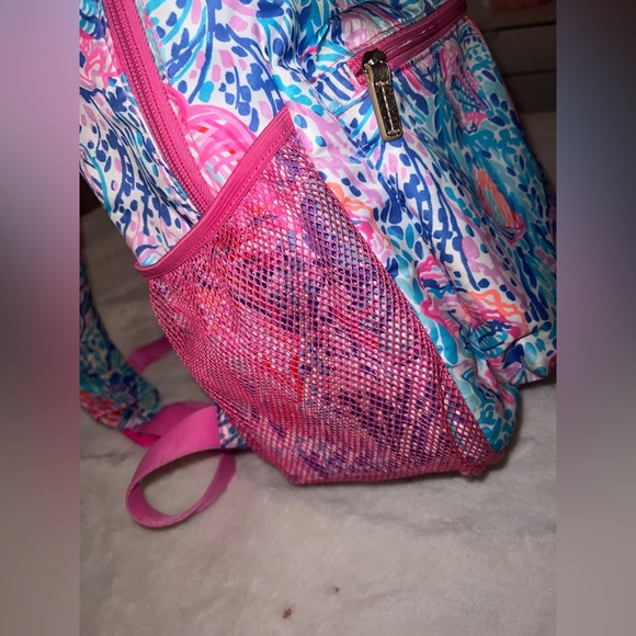 lily pulitzer back back, light used. - Picture 3 of 6